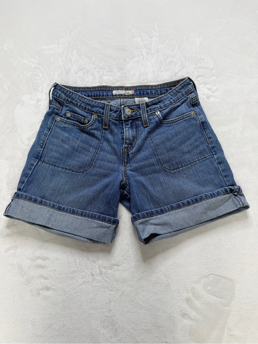 Levi's 545 Women's Rolled Cuff Denim Shorts - Blue